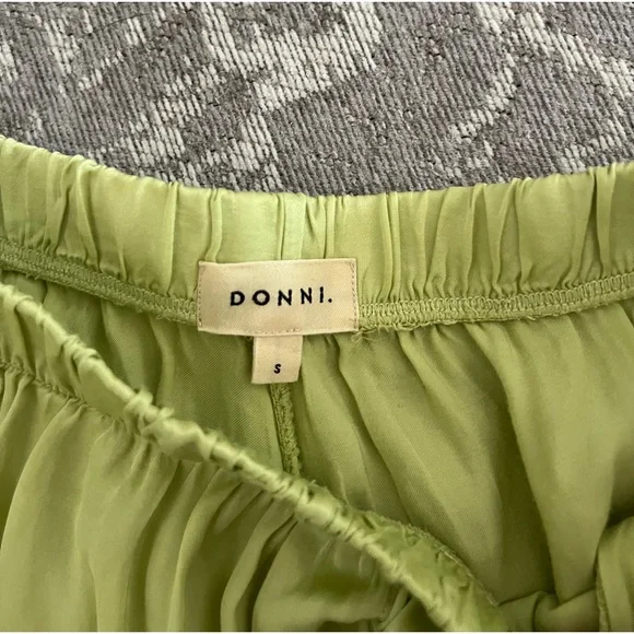 DONNI. Light Green Straight Leg Pants - Picture 3 of 3